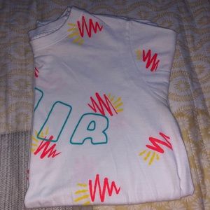 Nike tshirt in size kids large, fits woman’s small